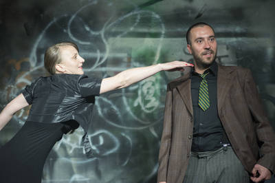 Ketten ágyban fekve Ketten ágyban fekve