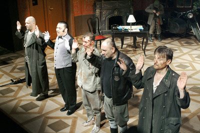 A tizedes meg a többiek A tizedes meg a többiek