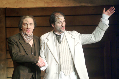 A néma revolverek városa A néma revolverek városa