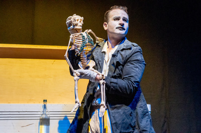 Sunny Sides Hullashow Sunny Sides Hullashow