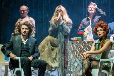 CANDIDE vagy a radikális optimizmus