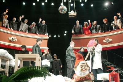 Állítsátok meg Arturo Uit! Állítsátok meg Arturo Uit!