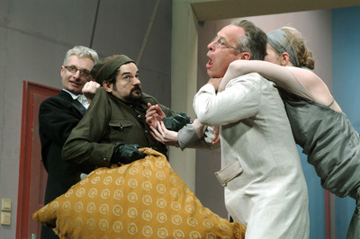 S0tét komédia S0tét komédia